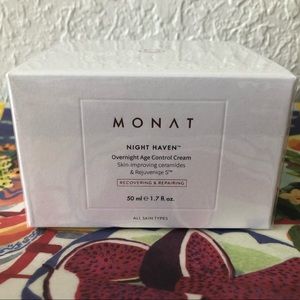 MONAT Night Haven